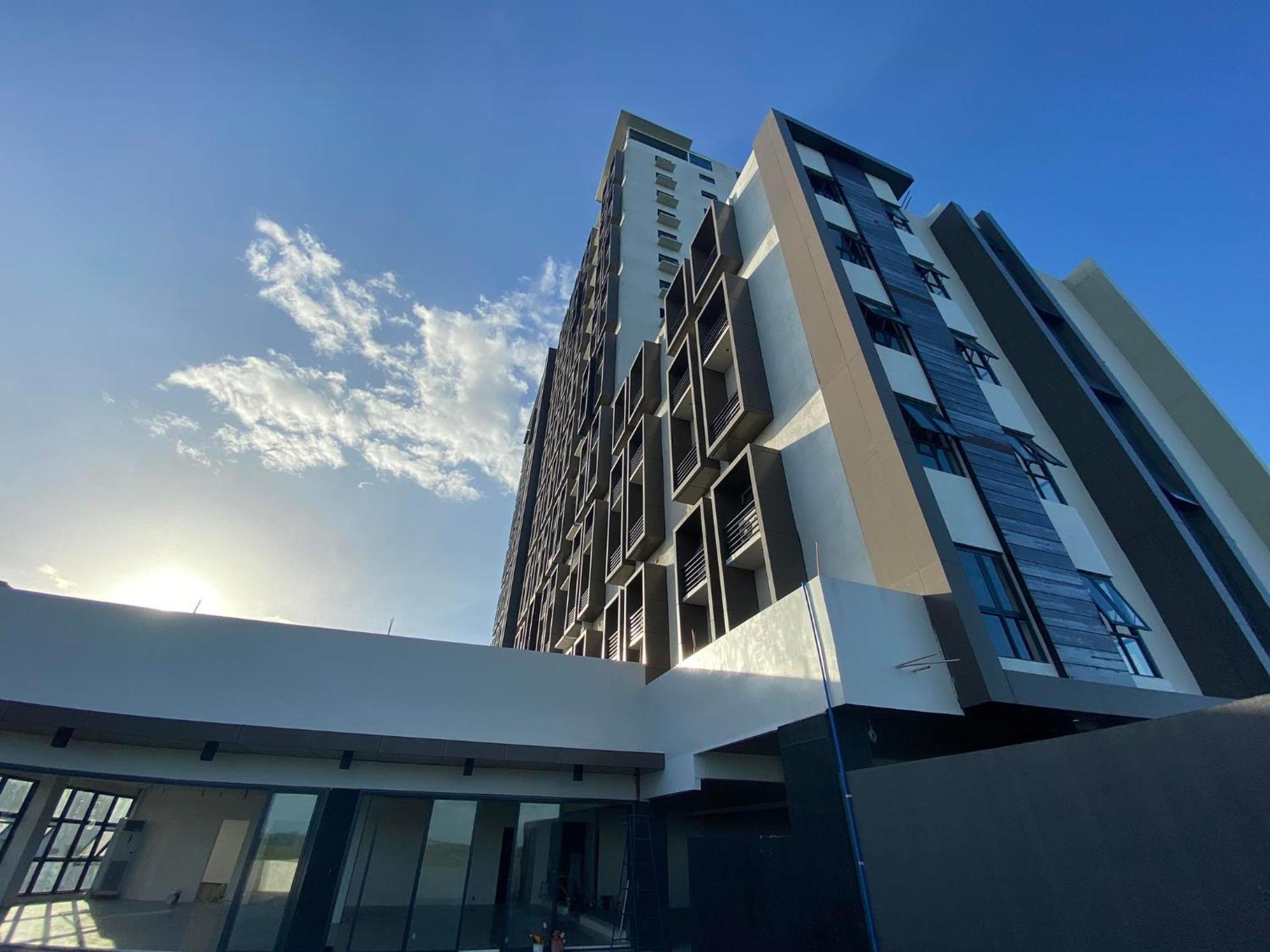 Elijah Hotel Dasmarinas Extérieur photo
