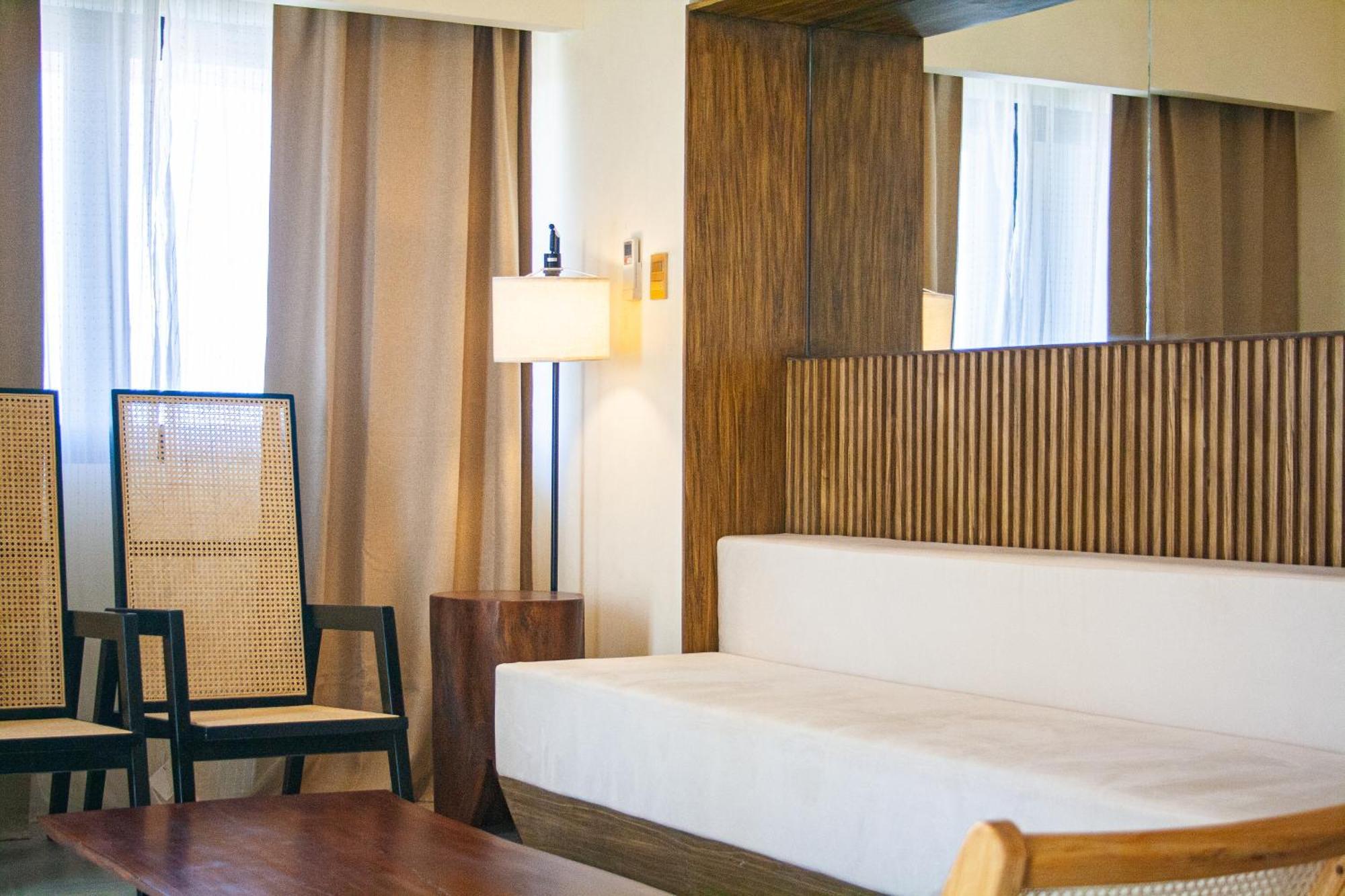 Elijah Hotel Dasmarinas Extérieur photo