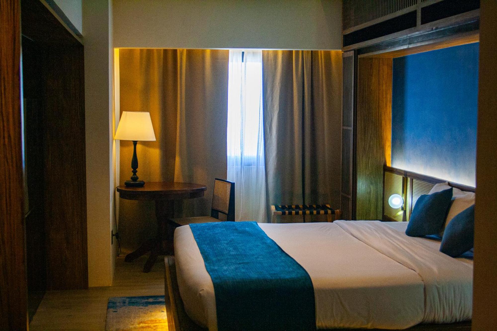 Elijah Hotel Dasmarinas Extérieur photo