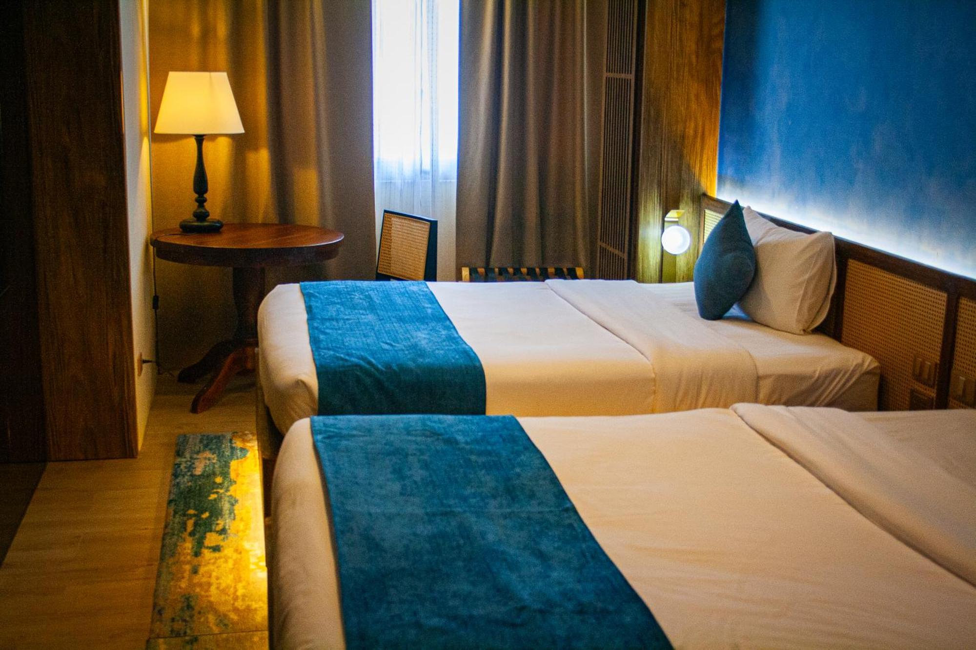 Elijah Hotel Dasmarinas Extérieur photo
